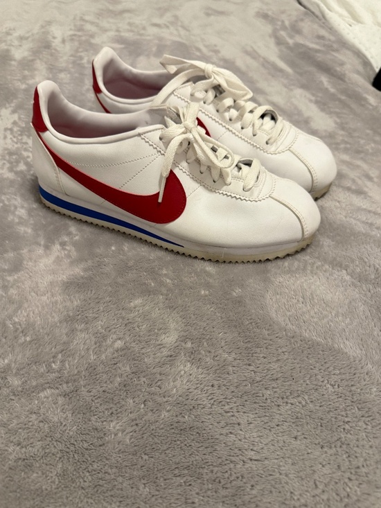 Nike sneaker - Picture 2 of 4